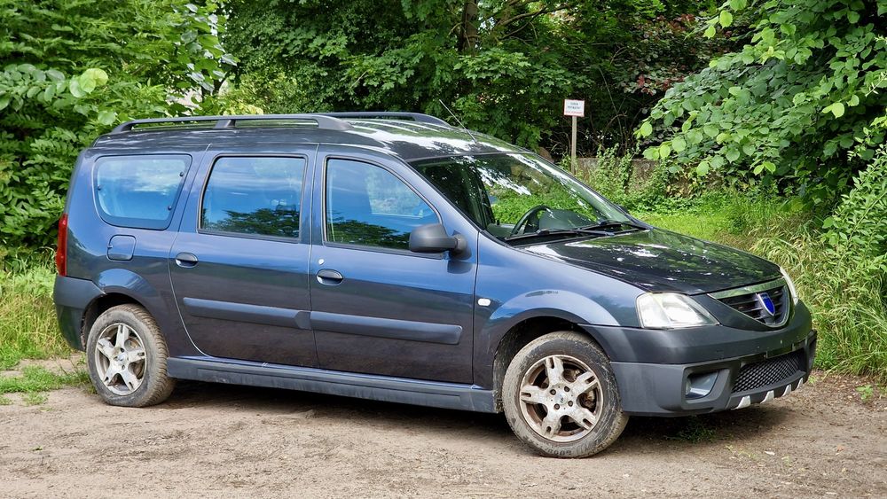 Dacia Logan 1.6 16v /7os./HAK /KLIMA /