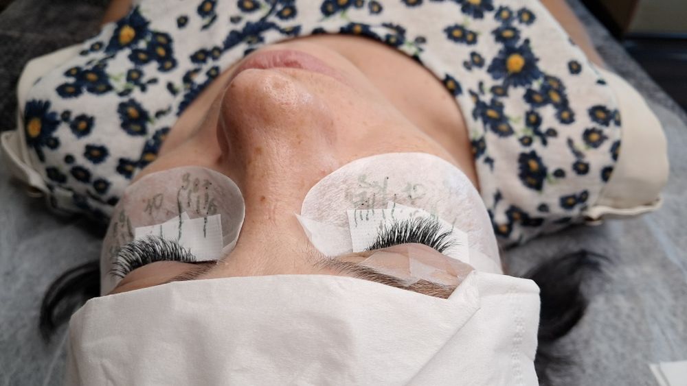 Наращивание ресниц