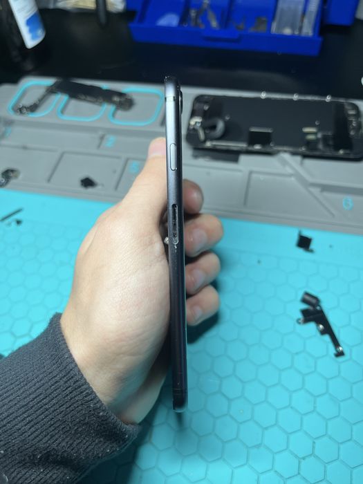 Корпус зі всіма шлейфами iPhone 8 Black