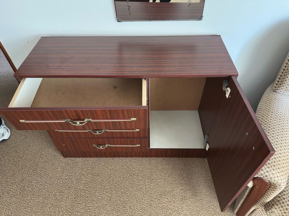 Cómoda para quarto
