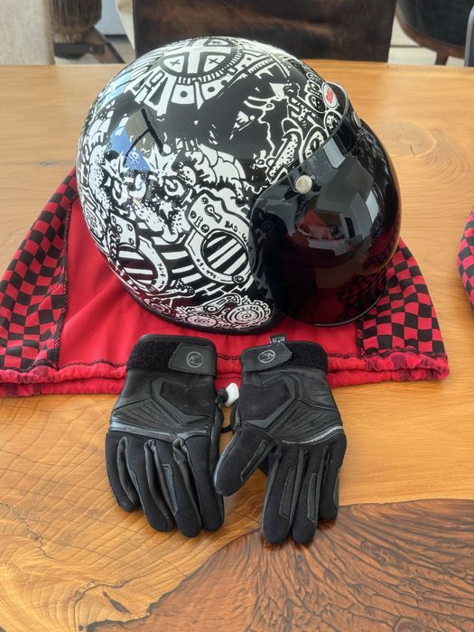 Capacete Bell Original + Luvas – Excelente Estado