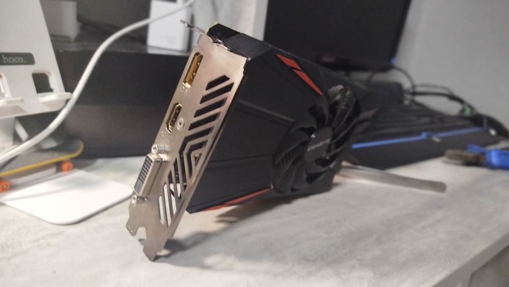 Видеокарта Gigabyte GeForce GTX 1050 2gb