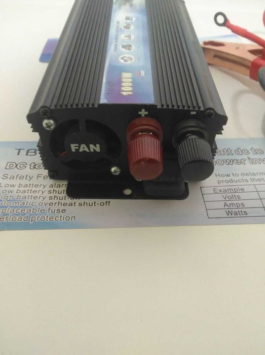 Інвертор 12 вольт /220 вольт