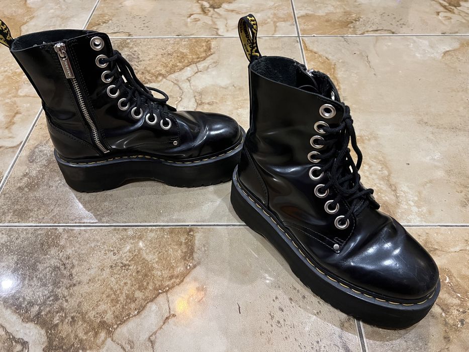 Мартинсы Dr. Martens Jadon Max - Black Buttero