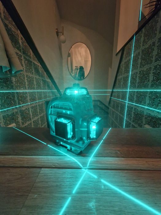 Nivel laser autonivelante 16 linhas novo