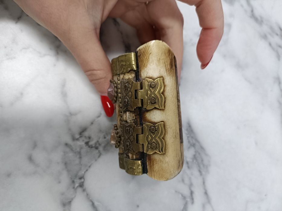 Mini szkatułka na biżuterię