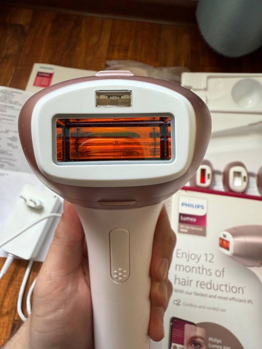 Фотоепілятор Philips BRI977 в ідеальному стані