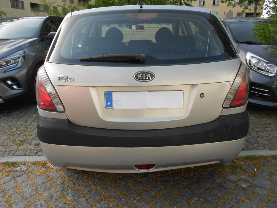 KIA  RIO  1.4   97 Cv  em  bom  estado  geral