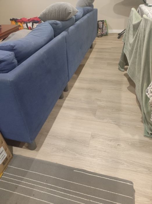 Sofá usado para desocupar