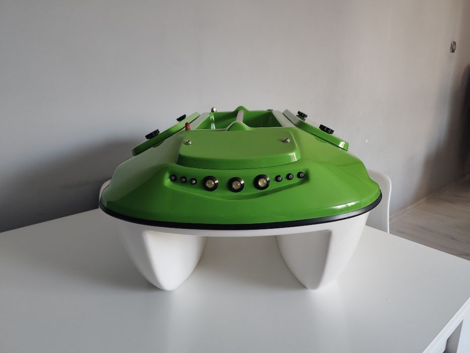 Łódka zanętowe HORNET