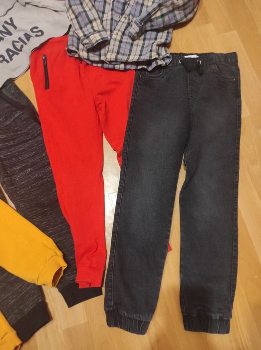 Лот одягу ,Костюм ,штани та кофти на зріст 120-128 Zara , Reserved