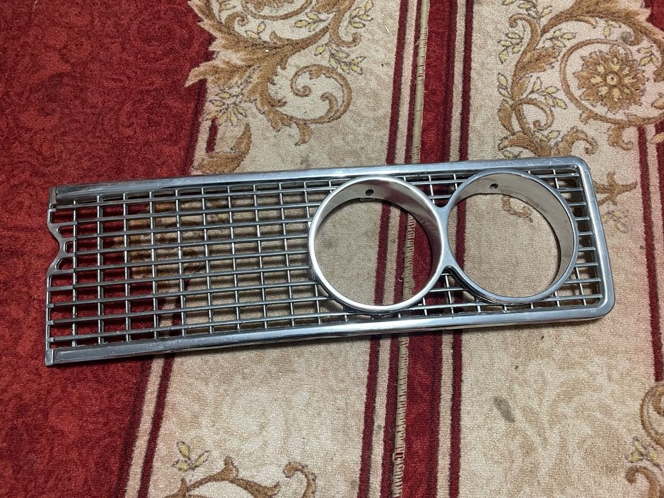 Продам решітку ваз 2103