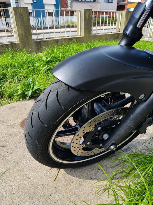 Yamaha XJ6N. ano 2009 mês 7