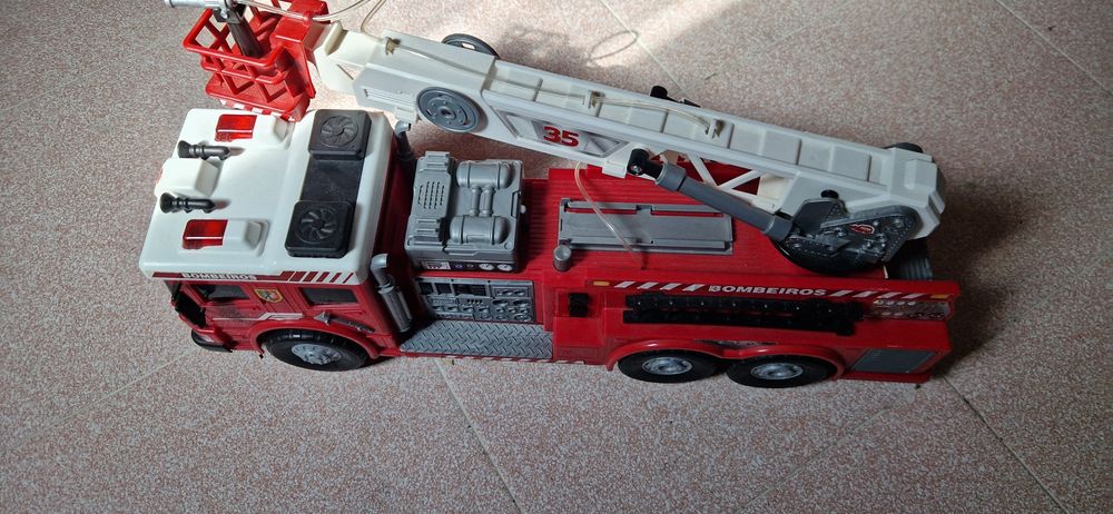 Camião Bombeiros Grande