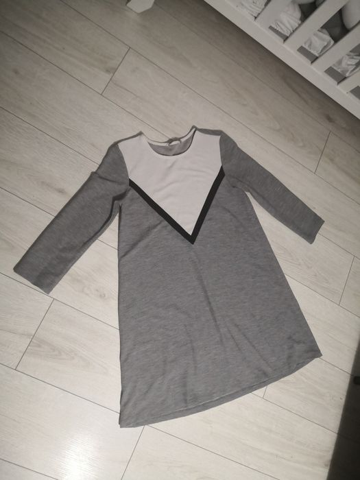 Sukienka stradivarius rozmiar M