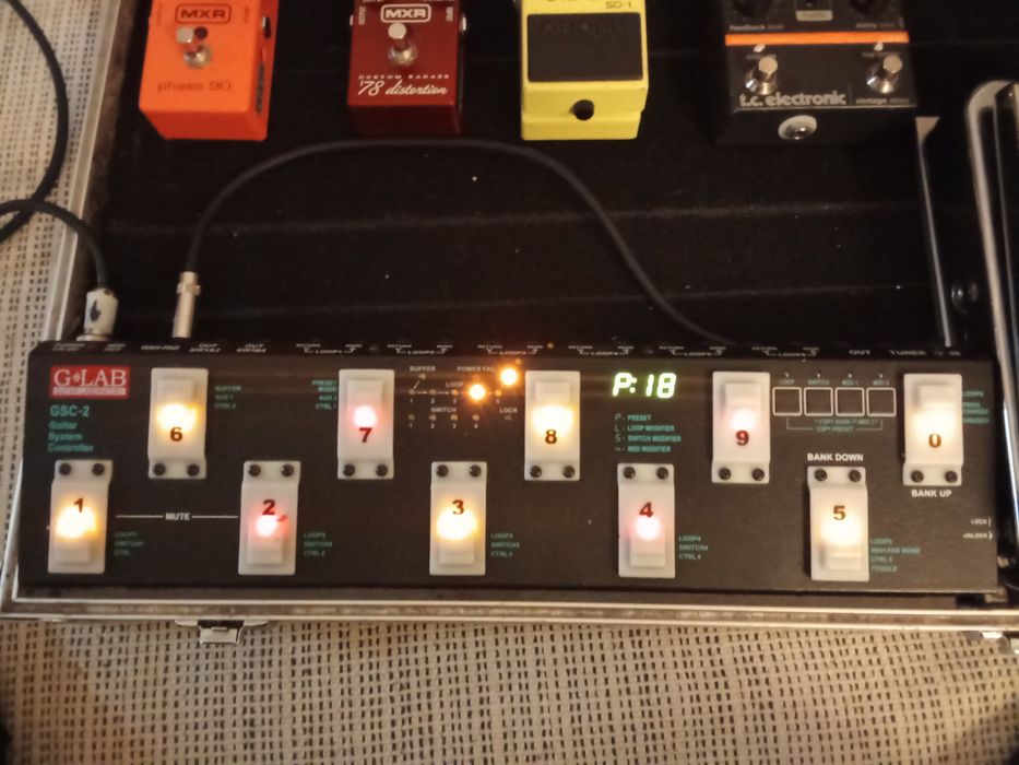 Pedais - MXR, Boss, Dunlop, MI Audio, TC, Servus, Carvin, G-LAB