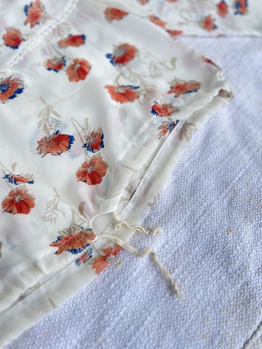 Blusa azul às riscas