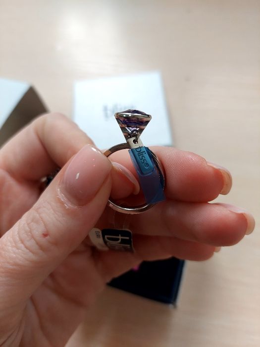 Кольцо с аметистом и бриллиантом  Bliss