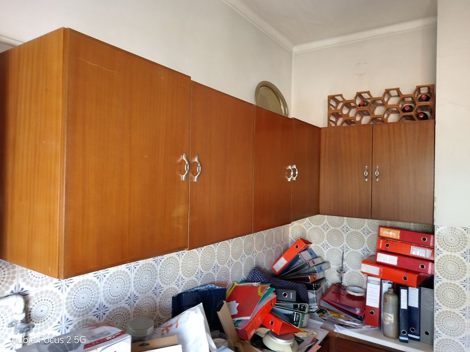 Moveis de cozinha  so partě de cima Sao dois modulos