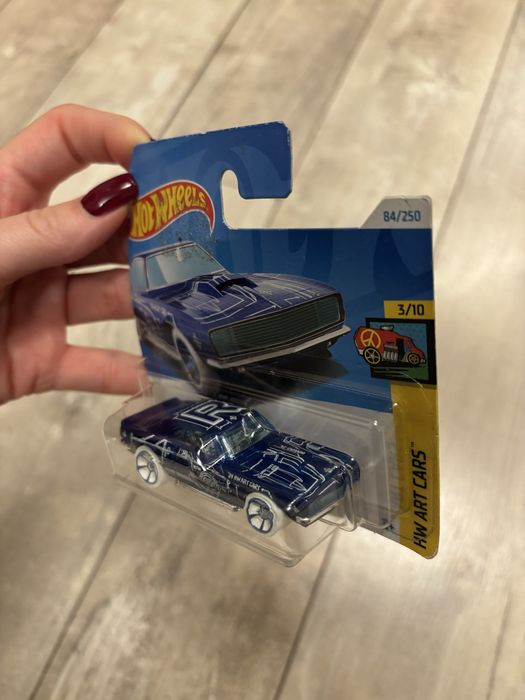 Hot Wheels samochodzik 67 Camaro, nowy