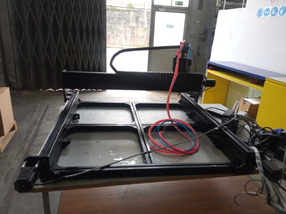 CNC 2.2Kw Guias Lineares