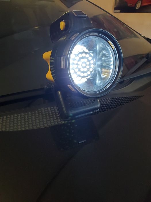 Фонарь диодный на акб.