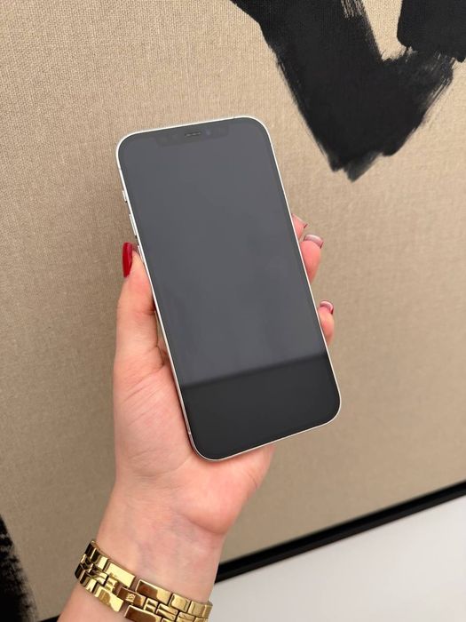 IPhone 12 Pro White 128 GB
Акумулятор 76%
Face Id працює чітко


Теле