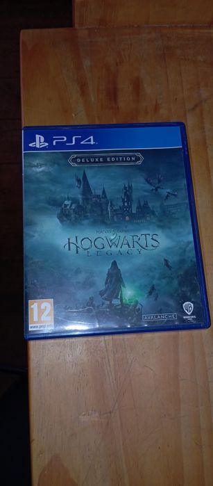 Devil May Cry 5 - ps4 (Sem DLC) + Hogwarts Legacy: Edição deluxe (sem DLC, ler descrição)