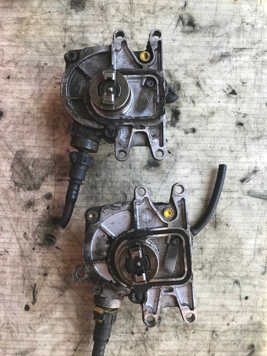 Вакуумний вакумний насос помпа Opel Vectra Astra Zafira 2.0 2.2 DIESEL