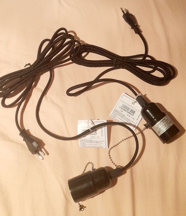 2 Suspensões extensão para lâmpada com corrente. 3 metros. Nova, aprov