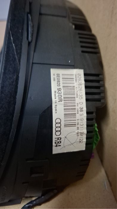 Licznik Audi A4 b6 1.9 TDI 8E0920930R