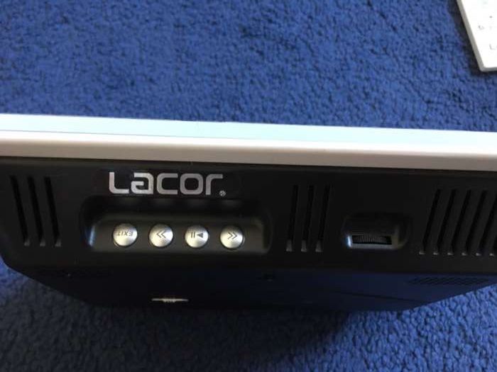 Moldura digital Lacor para vídeos e fotografias