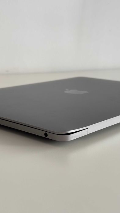 MacBook Pro 13" M1 (2020) A2338 | 16GB RAM | 512GB SSD | Com avaria