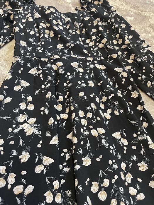 Плаття р 44  нова 350