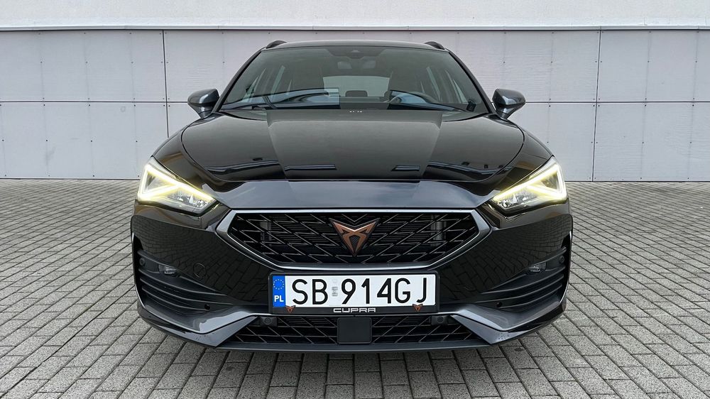Cupra Leon FV23% Sportstourer Matrix Led Asystenci Kamera Indukcja