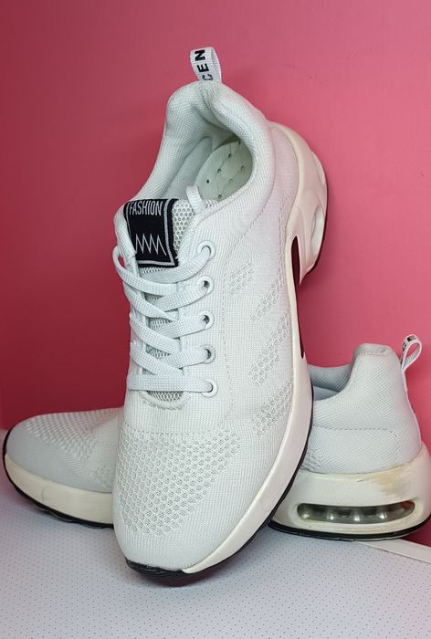 Кросівки супер легкі р. 38