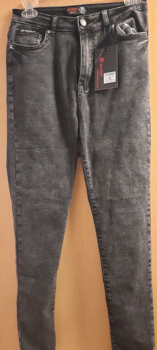 Джинсы скины 30размер