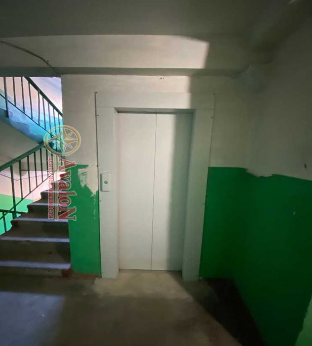 Продам просторную 3-х комнатную квартиру на посёлке Котовского .