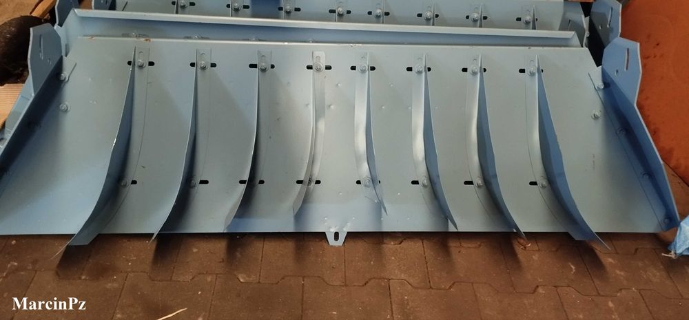 Kierownica grzebień wylot rozdrabniacz sieczkarnia BIZON Wągrowiec