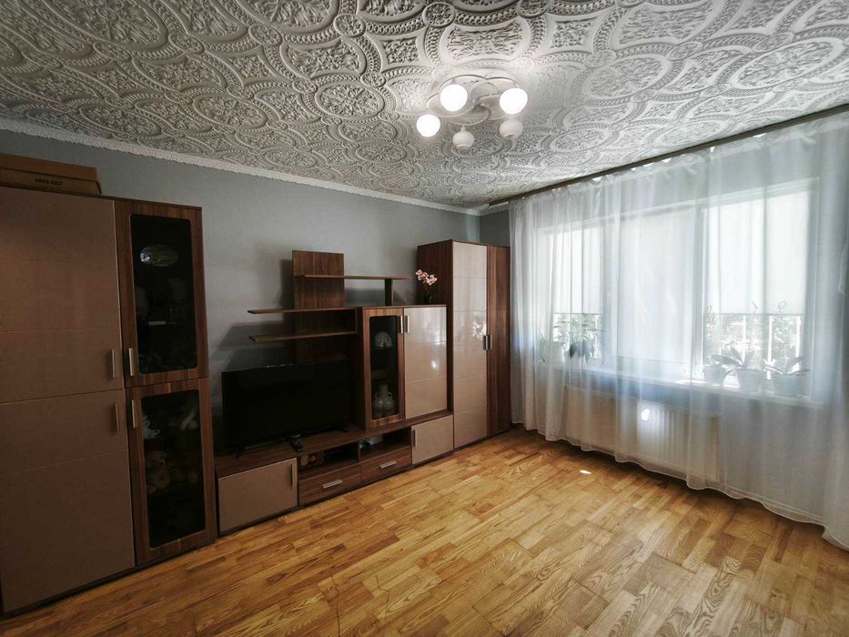 Продається 3-кімнатна квартира по вул. Сікорського Код: 52908