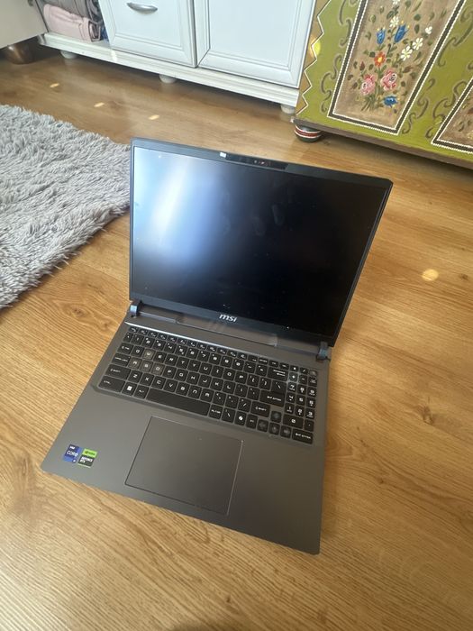 Laptop MSI Vector 16 HX i9-14900hx 32gb/1tb