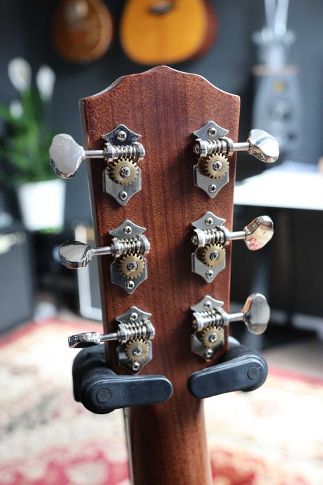 Fender Paramount PO-220E Orchestra + Case
