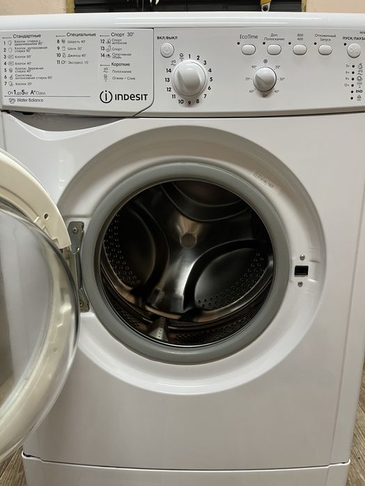 Пральна машина Indesit