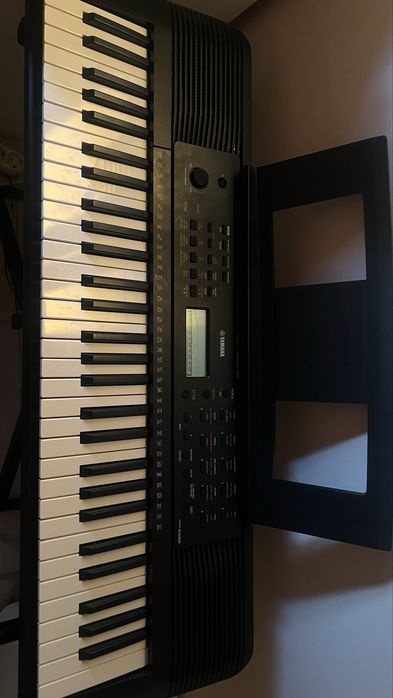 Teclado YAMAHA PSR-E283