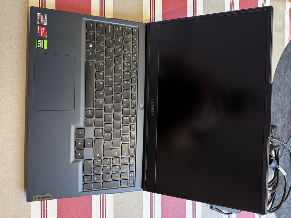 Lenovo Legion 5 (5800h - RTX 3070 - 32gb ram - 2tb ssd)