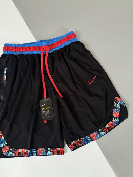 Шорти Nike dri fit спортивні