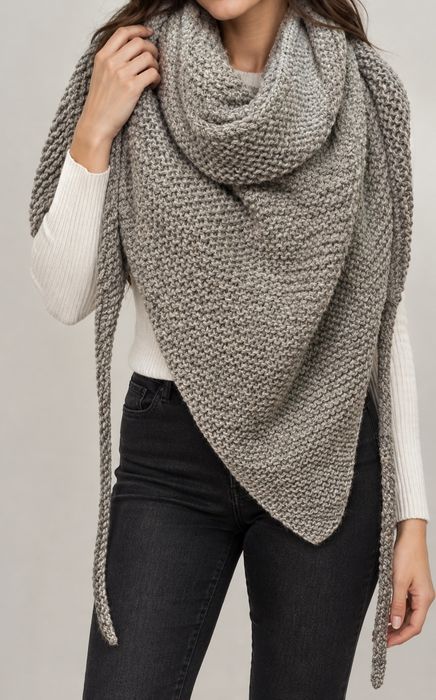 Chusta wełniana szara Handmade