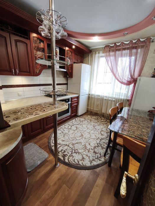 Продам 4 к квартиру вул. ЗСУ біля ринку