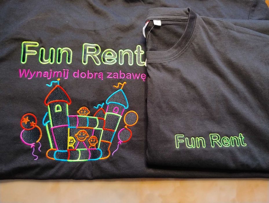 Haftowane logo na koszulkach,  polarach, znakowanie odzieży