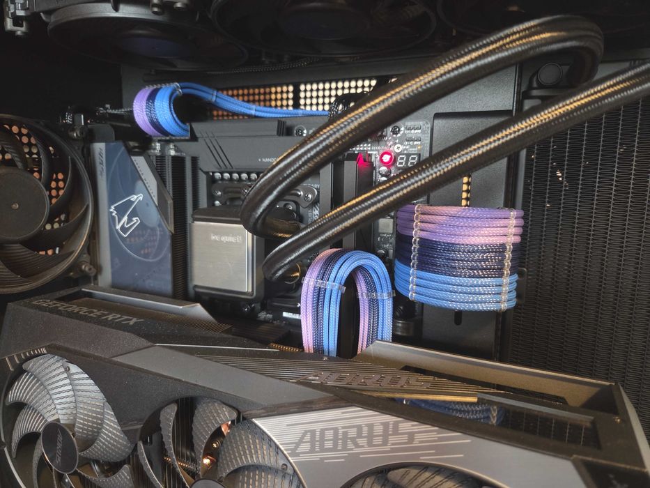 13900k, RTX 4090, 64 GB RAM, 2 TB SSD, 1200 PSU, NZXT H9